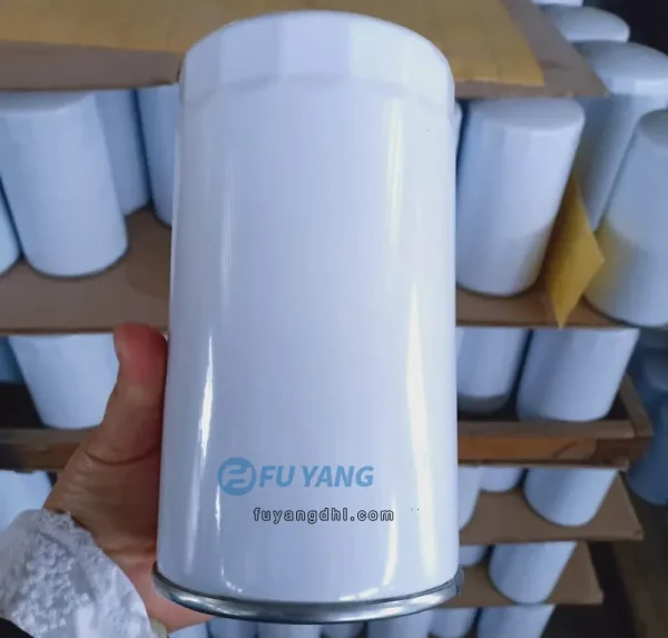 Engine Oil Filter Heavy Truck Excavator Oil Filter Element 2654407